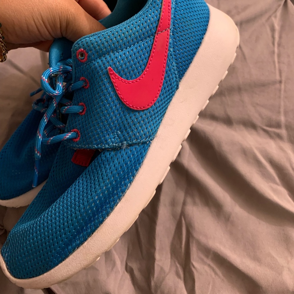 Nike sneakers 👟